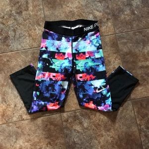 BRAND NEW (no tags) Floral Mesh Nike Pro Leggings